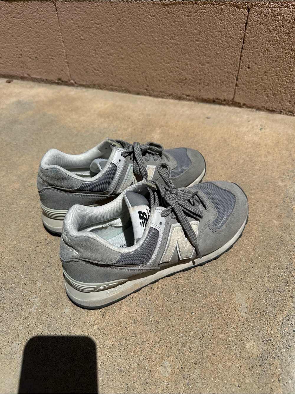New Balance 574 Men's 7 Gray Suede & Mesh Retro Running Sneakers U574UL2
